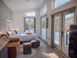 Skyridge Glamping