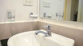 Park View Hostel & Suites