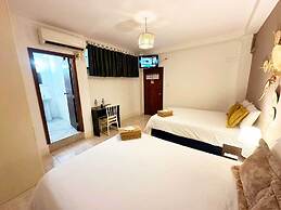 Park View Hostel & Suites