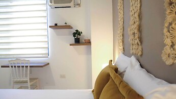 Park View Hostel & Suites