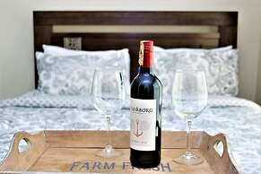 JKIA Boutique Inn