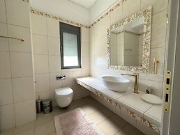 Glyfada 4BDR Penthouse Gia