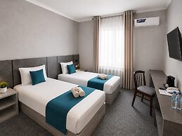 BOSTON HOTEL