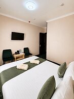 BOSTON HOTEL