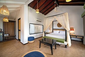 Goa Crescent Resort - A Hilltop Seaview Escape