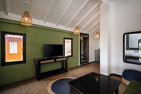 Goa Crescent Resort - A Hilltop Seaview Escape