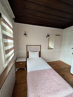 Demiröz Konak Otel