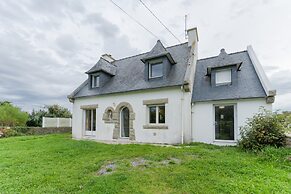House by Plage de Melon With Garden Retreat