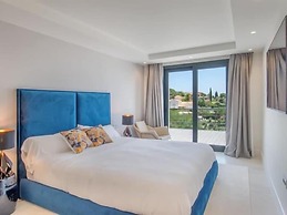 Sunrise Villa Marbella by Lodgerstrip