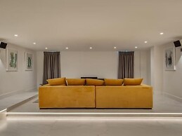 Sunrise Villa Marbella by Lodgerstrip