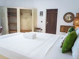 Solymar Staffed Beach Front Villa