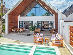 Solymar Staffed Beach Front Villa