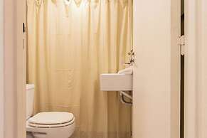 MOT + Junin 1435 - 4 Bd 8 Pax in Recoleta