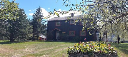 Trollskogen Gård