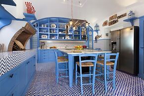 Villa Blue Skyline