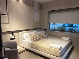 ASTARTE City Suite