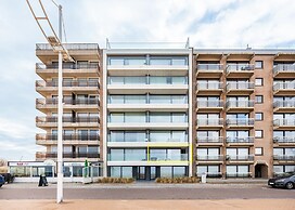 Apartment in Koksijde With Stunning Sea Views