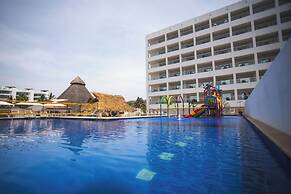 Los Picos Hotel & Suites Bucerias