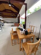 Green Mango Resort