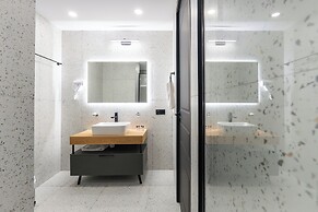 NOVA LUXE Hotel & Residences