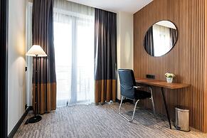 NOVA LUXE Hotel & Residences