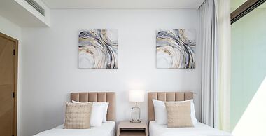 LUX The Creek Palace Residence Suite