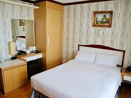 Korat Hotel