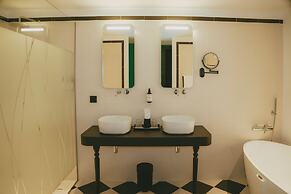 Hotel Divino by Fimedhotels