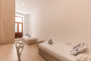 2BR in Historic Valletta Prime Central Location
