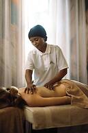 Clove Island Essence & Spa Boutique