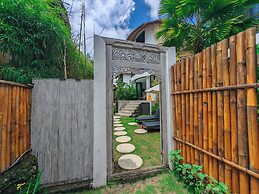 Hillstone Luxury Village