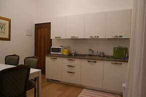 Savoia & Jolanda Apartments