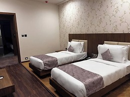 Pam Premium Hotel Vadodara