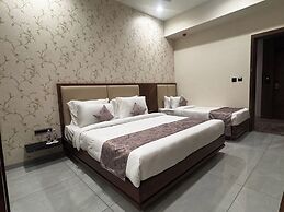 Pam Premium Hotel Vadodara
