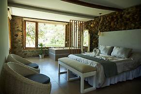 TUNAS & CABRAS HOTEL