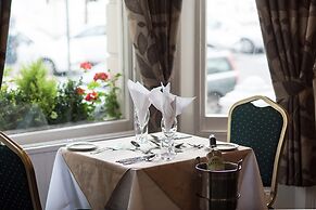Haddon Hall Hotel