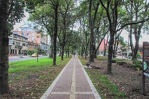 BloomHouse Parkway