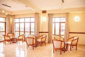 Skylark Hotel