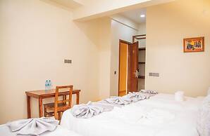 Skylark Hotel