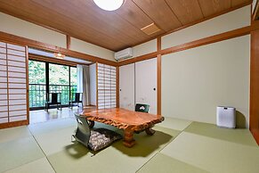 yamakawaonsen kosugian