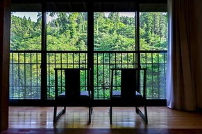 yamakawaonsen kosugian