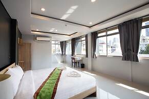 185 @ Surawong Hotel