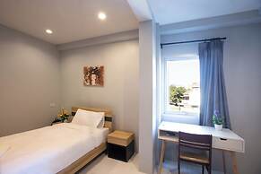 185 @ Surawong Hotel