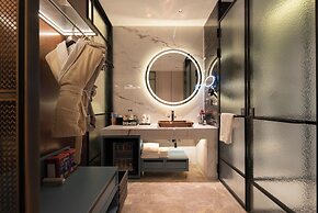 SECLUSION TANG