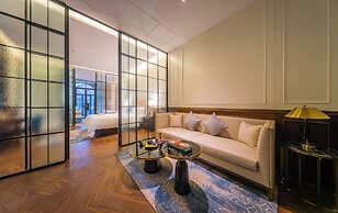 SECLUSION TANG