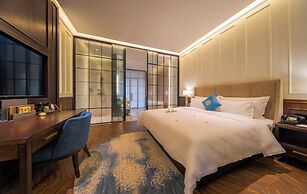 SECLUSION TANG