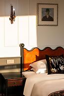 Vishan Garden Trendy Hostel