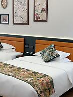 Vishan Garden Trendy Hostel