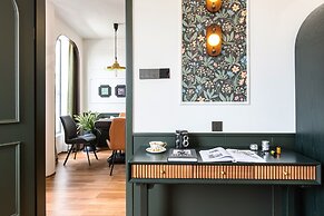 Vishan Garden Trendy Hostel