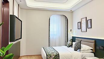 Vishan Garden Trendy Hostel